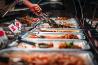 Ontdek de wereld op je bord: kies voor een internationaal buffet voor je volgende evenement